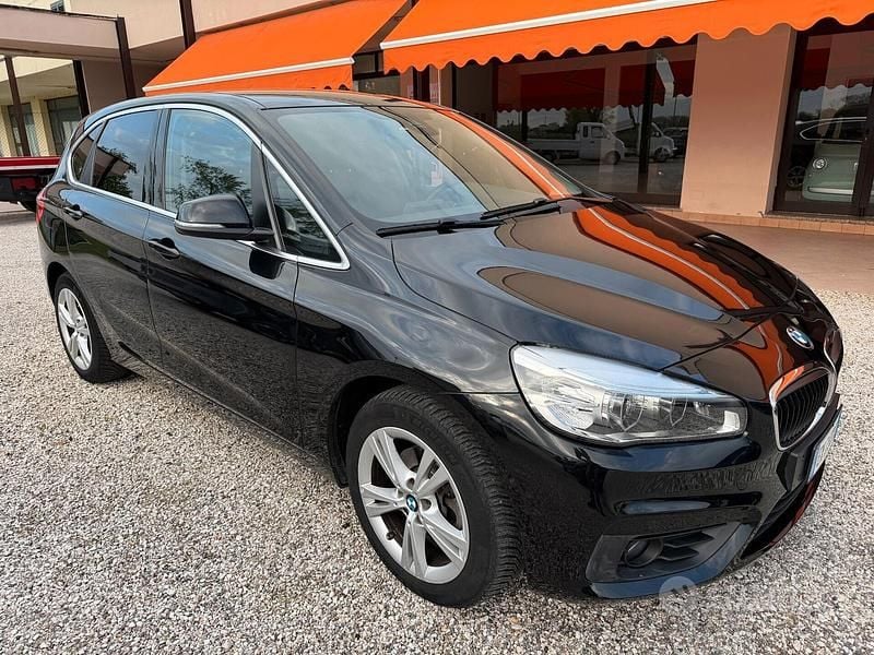 Usado BMW 218 Advantage 150 CV (110 kW) 2015 Negro Familiar