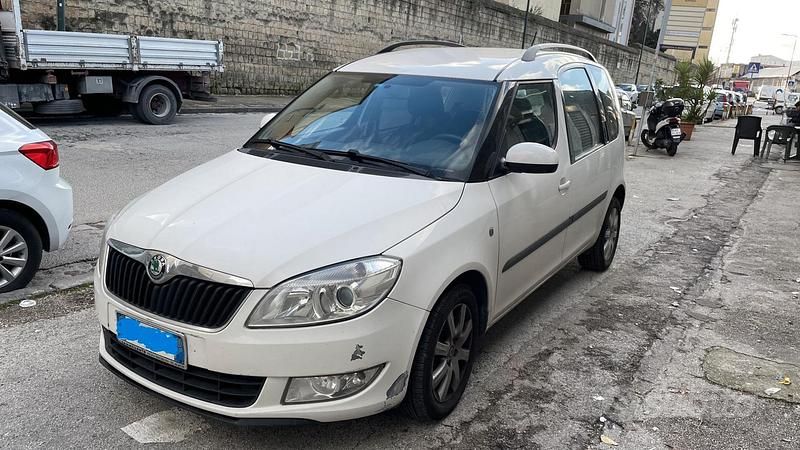 Usata Skoda Roomster Style 90 CV (66 kW) 2011 Bianco Monovolume