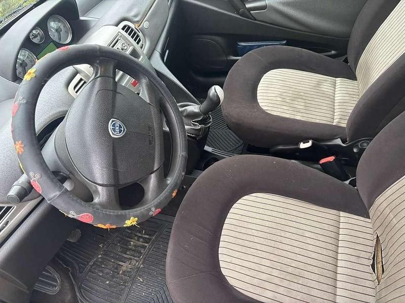 Usata Lancia Ypsilon 75 CV (55 kW) 2007 Utilitaria