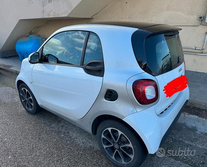 Usata Smart ForTwo Coupé Passion 70 CV (51 kW) 2017 Bianco Coupé