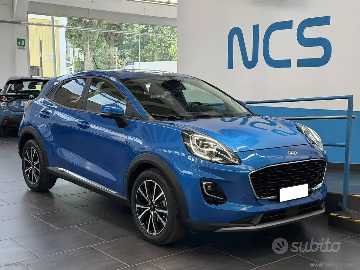 Usata Ford Puma 125 CV (91 kW) 2020 Blu/azzurro SUV