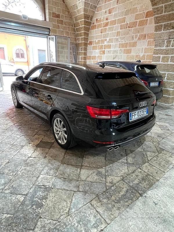 Usata Audi A4 Business 150 CV (110 kW) 2017 Nero Station wagon
