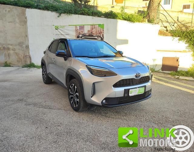 Usata Toyota Yaris Cross Trend 116 CV (85 kW) 2021 Grigio SUV