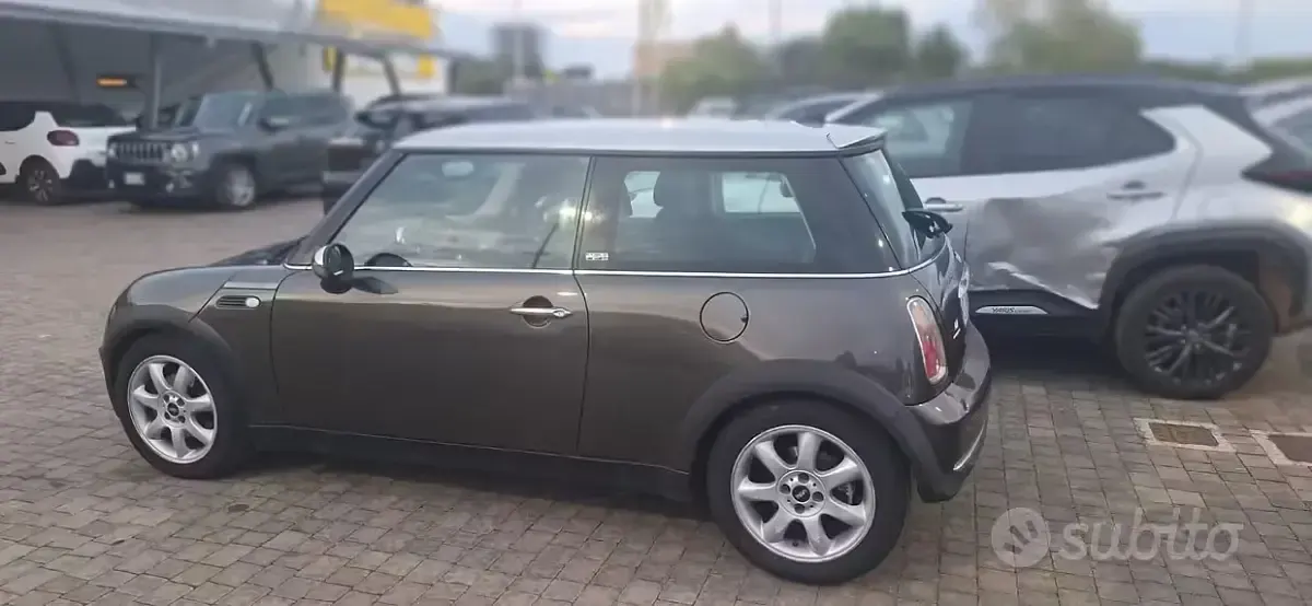 Usata Mini Cooper 116 CV (85 kW) 2006 Utilitaria