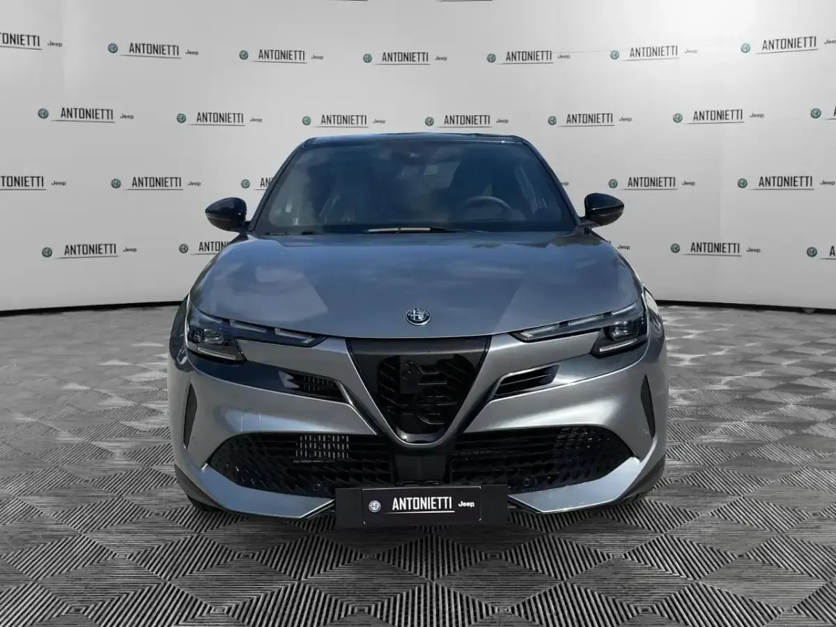 Nuova Alfa Romeo GT Junior Edizione Speciale 145 CV (106 kW) 2025 Grigio SUV