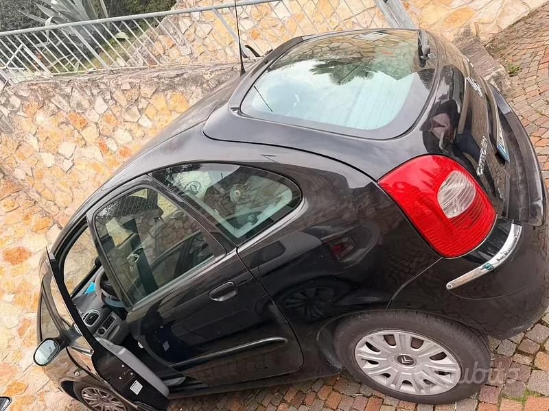 Usata Citroën Xsara Picasso 109 CV (80 kW) 2006 Nero Monovolume