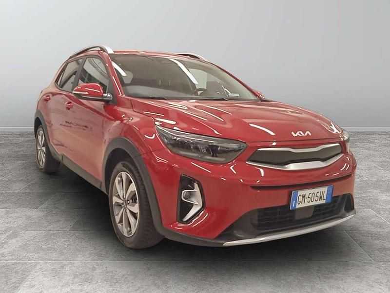 Rosso met Usata 2023 Kia Stonic Style SUV | 17.900 € (Cara) - Immagine 1/4