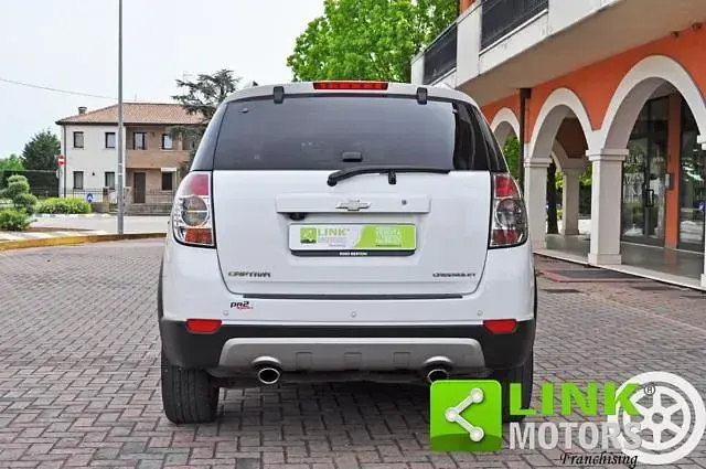 Usata Chevrolet Captiva LTZ 183 CV (134 kW) 2011 Bianco SUV
