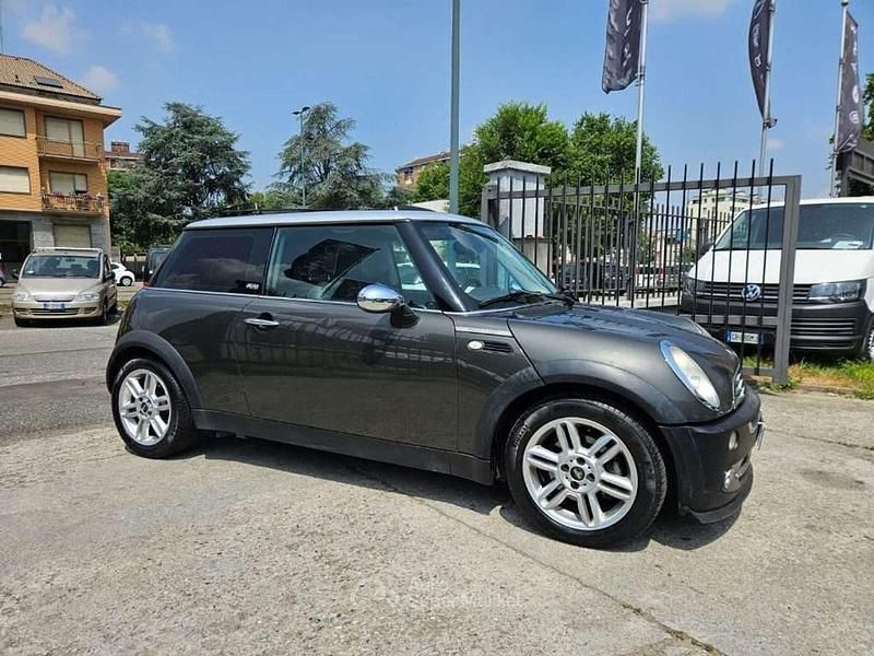 Usata Mini Cooper 116 CV (85 kW) 2006 Grigio Utilitaria