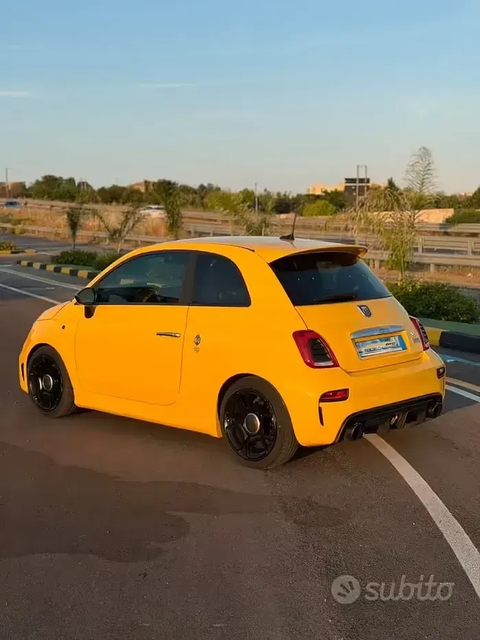 Usata Abarth 595 70th Anniversary 165 CV (121 kW) 2020 Giallo Utilitaria