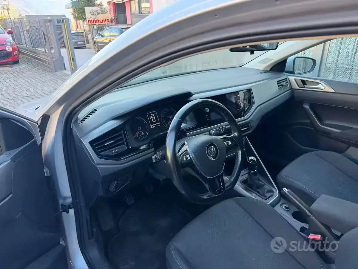 Occasion VW Polo 90 ch (66 kW) 2018 Gris Citadine