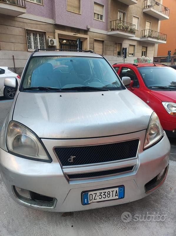 Usata DR DR5 139 CV (102 kW) 2009 Grigio SUV