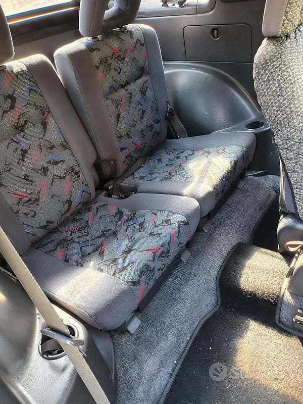 Begagnad Toyota RAV4 128 HK (94 kW) 1997 Svart Cab