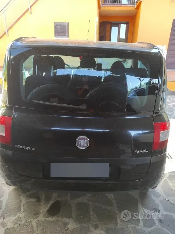 Usata Fiat Multipla 103 CV (75 kW) 2008 Giallo Monovolume
