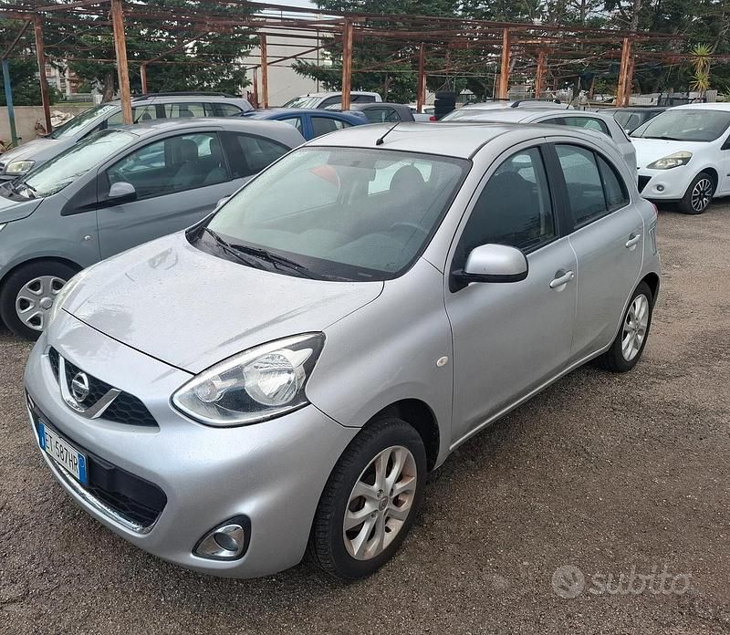 Usata Nissan Micra Tekna 80 CV (58 kW) 2014 Argento Utilitaria