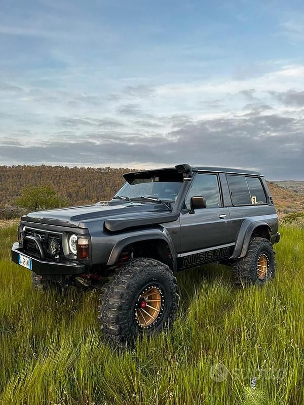 Usata Nissan Patrol 300 CV (220 kW) 1992 Grigio SUV