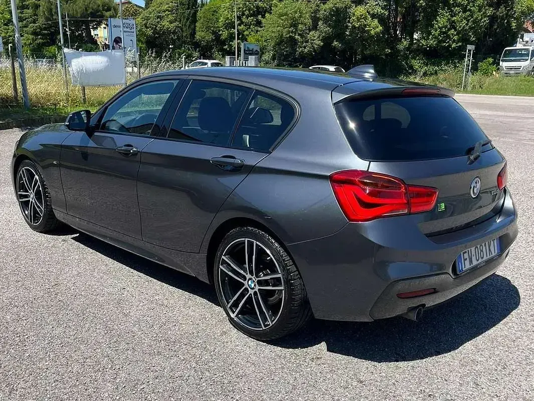 Usata BMW 118 M Sport 150 CV (110 kW) 2019 Grigio Utilitaria