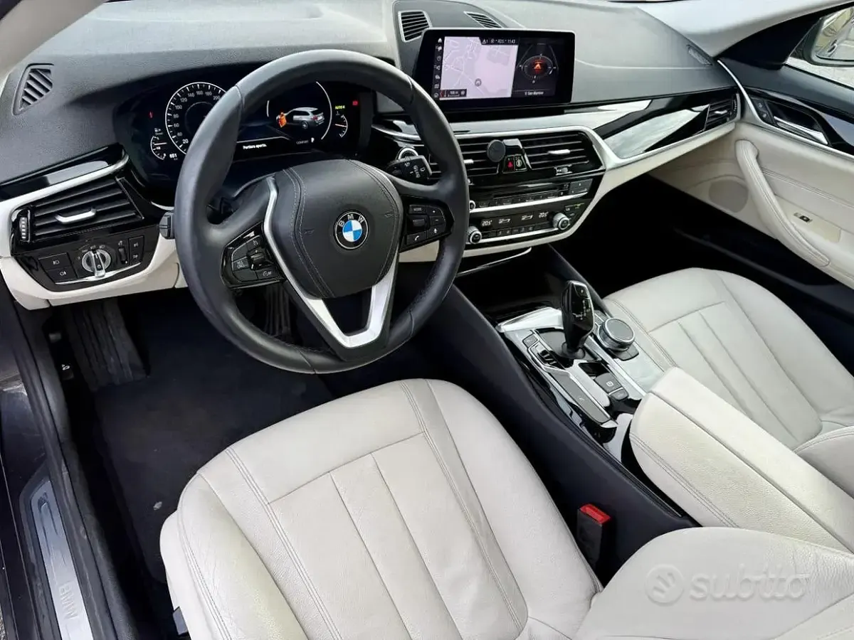 Usata BMW 520 Luxury Line 190 CV (139 kW) 2019 Nero Station wagon