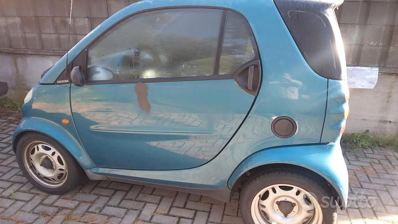 Begagnad Smart ForFour 2001 Halvkombi