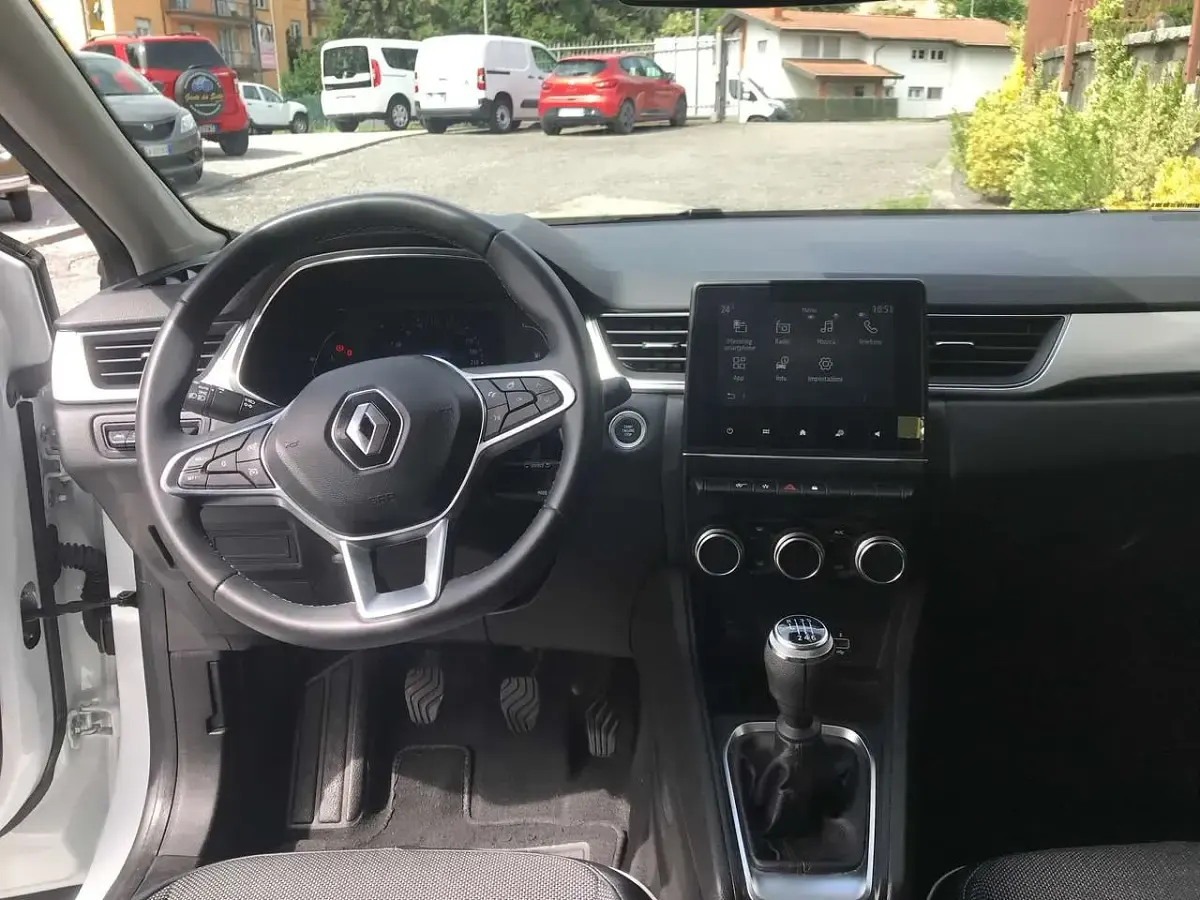 Usata Renault Captur Intens 101 CV (74 kW) 2022 Bianco SUV