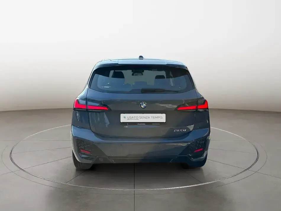 Usata BMW 223 Active Tourer M Sport 204 CV (150 kW) 2025 Grigio Monovolume