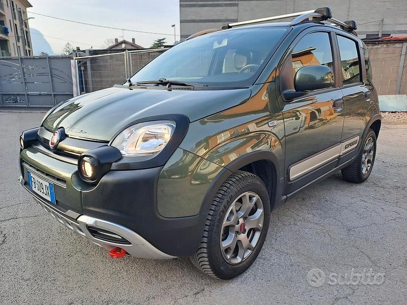 Usata Fiat Panda Cross Cross 90 CV (66 kW) 2015 Verde Utilitaria