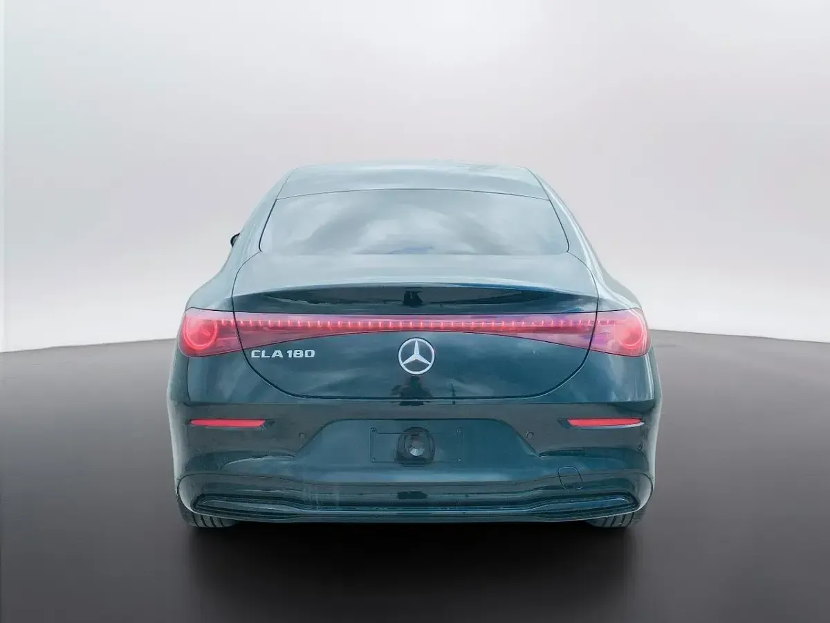 Nuova Mercedes CLA180 156 CV (114 kW) 2026 Nero