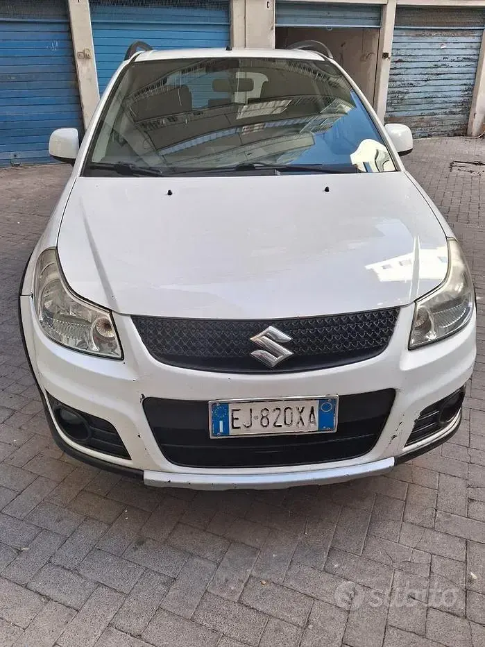 Usata Suzuki SX4 120 CV (88 kW) 2011 Bianco Berlina
