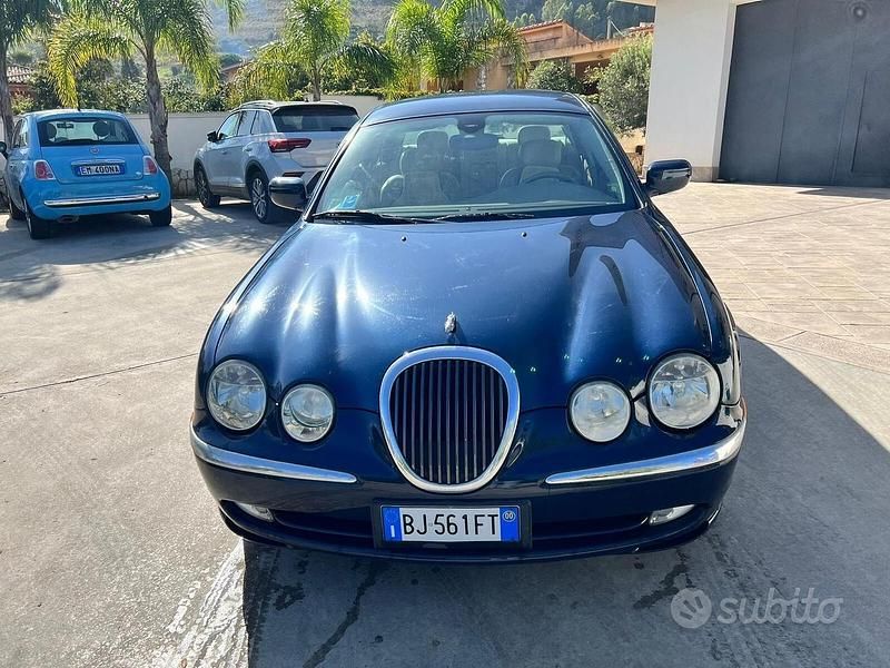 Usata Jaguar S-Type Executive 237 CV (174 kW) 2000 Blu Berlina