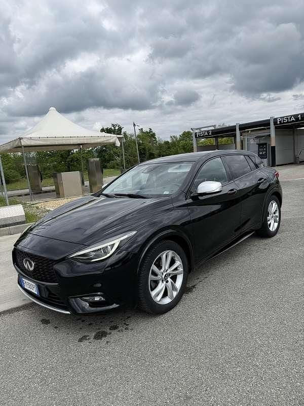 Usata Infiniti Q30 Premium 109 CV (80 kW) 2017 Berlina