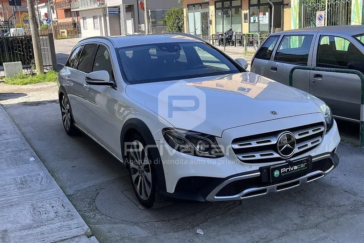 Usata Mercedes E220 All-Terrain 194 CV (142 kW) 2018 Bianco Station wagon