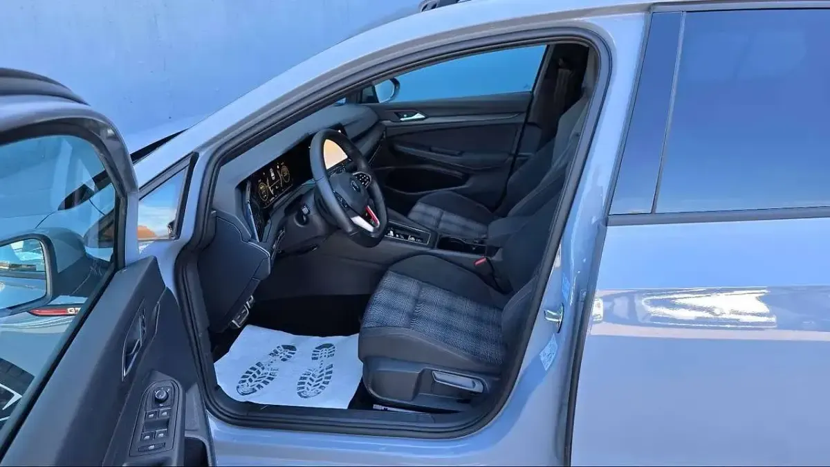 Usata VW Golf VIII GTI 245 CV (180 kW) 2022 Grigio Berlina