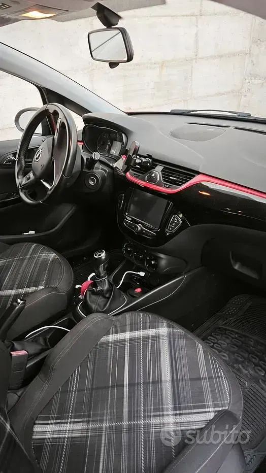 Usata Opel Corsa 90 CV (66 kW) 2017 Rosso Utilitaria