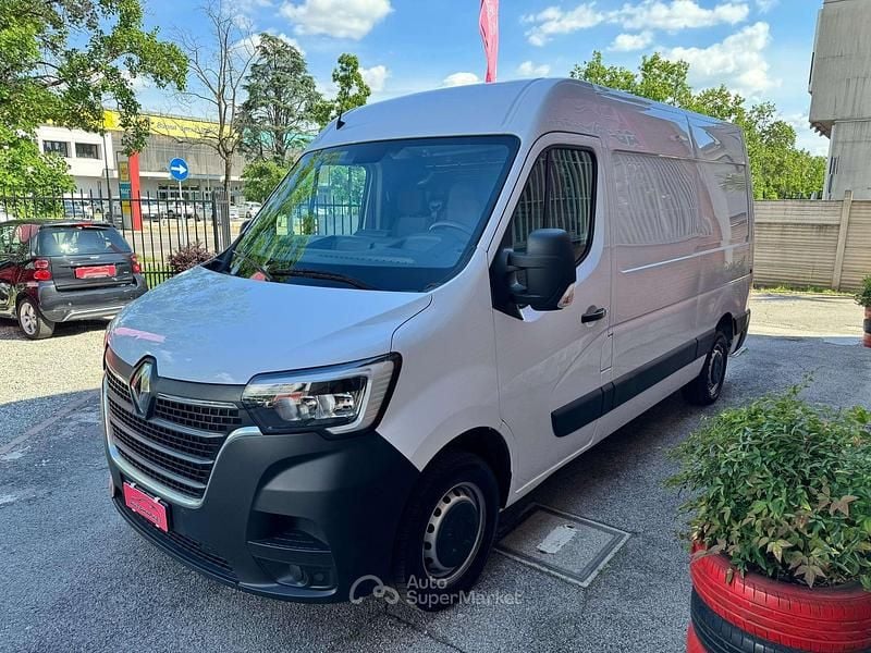 Usata Renault Master 136 CV (100 kW) 2021 Bianco Furgone