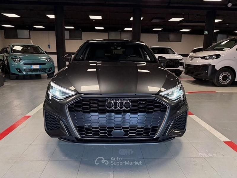 Usata Audi A3 S-Line 150 CV (110 kW) 2023 Gray Berlina
