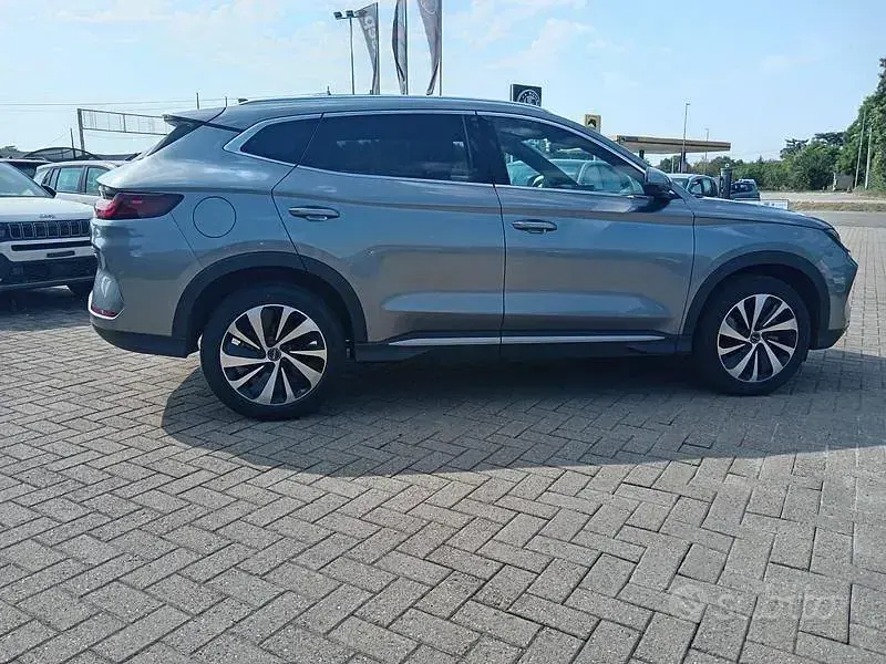 Usata BYD Seal U Boost 218 CV (160 kW) 2025 Grigio SUV