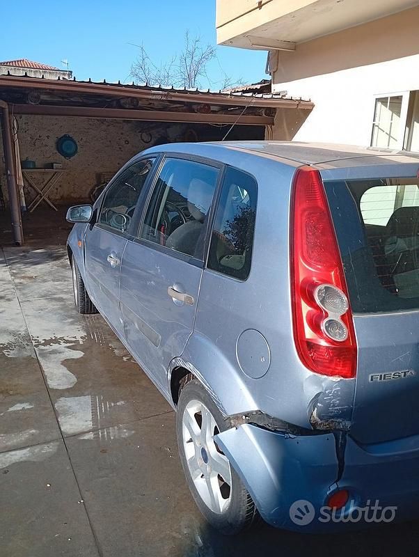 Usata Ford Fiesta 2006 Utilitaria