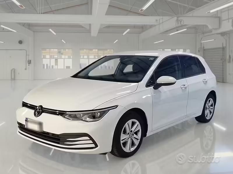 Usata VW Golf VIII Life 116 CV (85 kW) 2021 Bianco Berlina