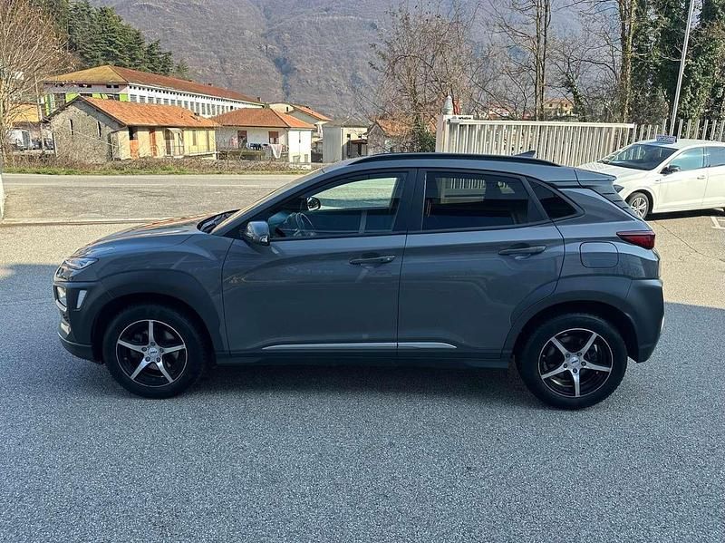 Usata Hyundai Kona Style 116 CV (85 kW) 2019 Grigio SUV
