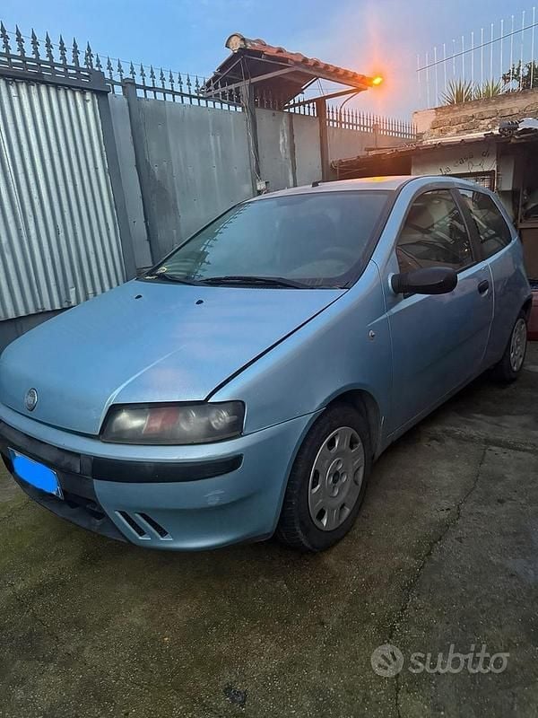 Usata 2000 Fiat Punto Due volumi | 700 € (Super prezzo) - Immagine 1/2