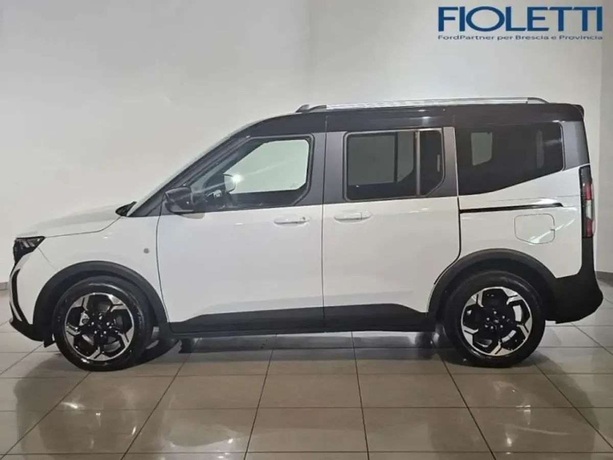 Usata Ford Tourneo Courier Active 124 CV (91 kW) 2024 Bianco Monovolume
