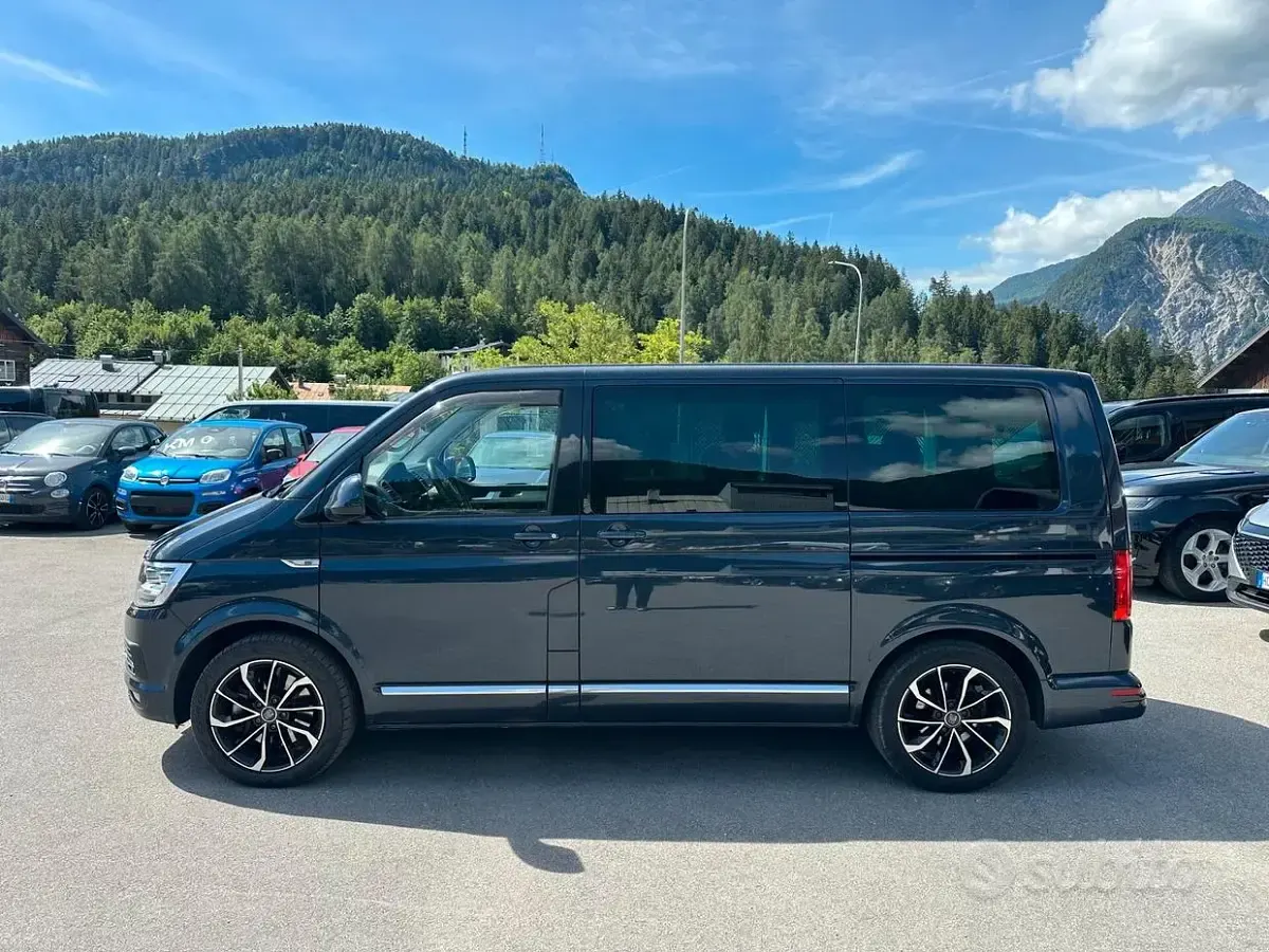 Usata VW Multivan Highline 204 CV (150 kW) 2018 Blu Monovolume