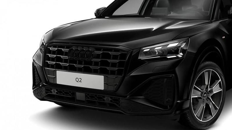 Nuova Audi Q2 S-Line 150 CV (110 kW) 2026 Nero mito metallizzato SUV