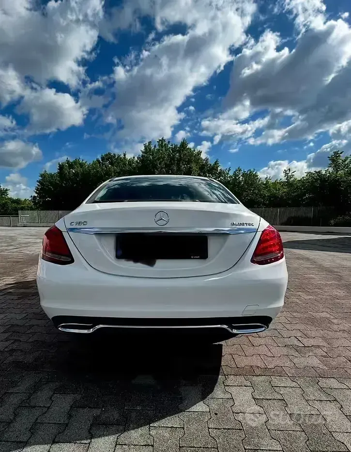 Usata Mercedes C180 116 CV (85 kW) 2015 Bianco Berlina