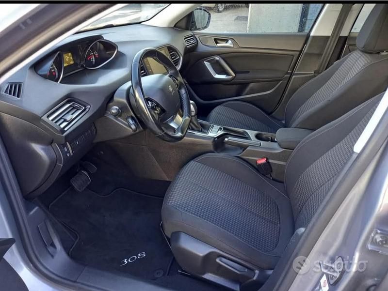 Usata Peugeot 308 SW GT-line 120 CV (88 kW) 2017 Grigio Station wagon