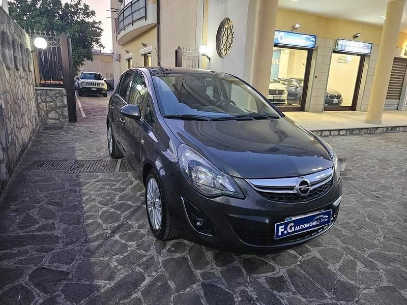 Usata Opel Corsa 75 CV (55 kW) 2014 Grigio Utilitaria