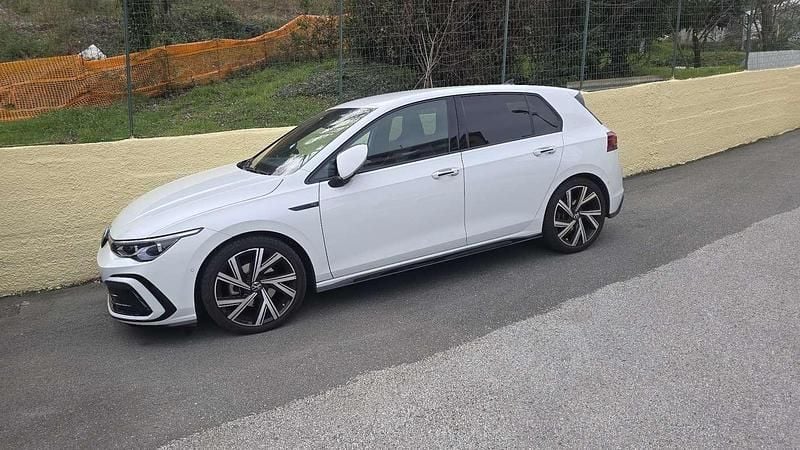 Usata VW Golf VIII R-line 150 CV (110 kW) 2020 Berlina