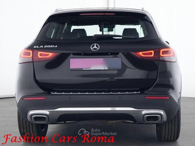 Usata Mercedes GLA180 Progressive 150 CV (110 kW) 2020 Nero SUV