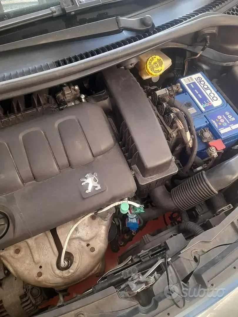 Usata Peugeot 207 75 CV (55 kW) 2006 Verde Utilitaria