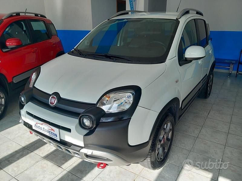 Usata 2016 Fiat Panda Cross Cross Due volumi | 12.900 € (Buon prezzo) - Immagine 1/4